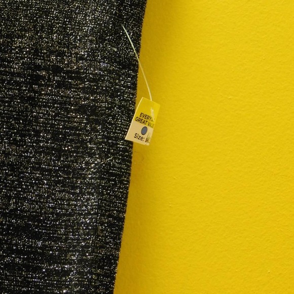 5/$25.00 NWT NoComment NY-LA lined stretch leggings - Picture 3 of 5